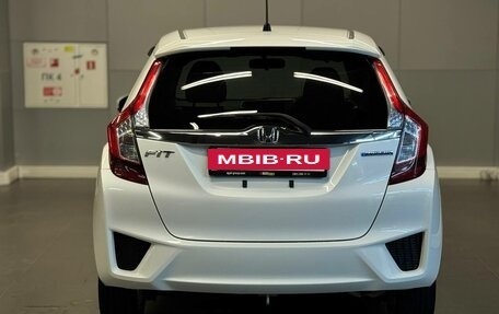 Honda Fit III, 2015 год, 899 000 рублей, 5 фотография