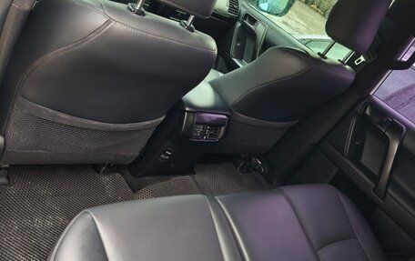 Toyota Land Cruiser Prado 150 рестайлинг 2, 2016 год, 3 900 000 рублей, 10 фотография