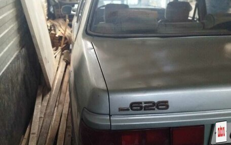 Mazda 626, 1986 год, 160 000 рублей, 10 фотография