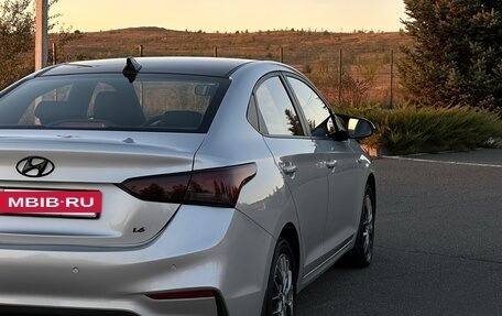 Hyundai Solaris II рестайлинг, 2018 год, 1 390 000 рублей, 6 фотография