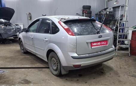 Ford Focus II рестайлинг, 2005 год, 200 000 рублей, 1 фотография