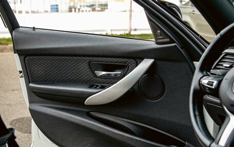 BMW 3 серия, 2015 год, 1 695 000 рублей, 14 фотография