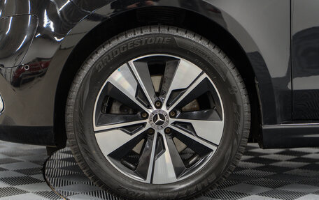 Mercedes-Benz EQV, 2022 год, 6 990 000 рублей, 3 фотография