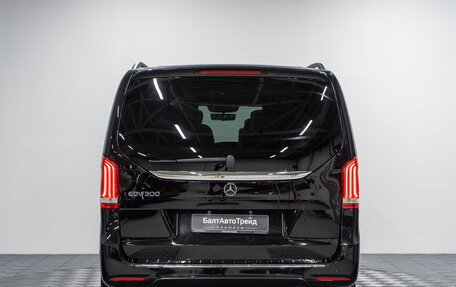 Mercedes-Benz EQV, 2022 год, 6 990 000 рублей, 9 фотография