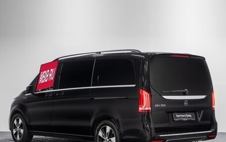 Mercedes-Benz EQV, 2022 год, 6 990 000 рублей, 10 фотография