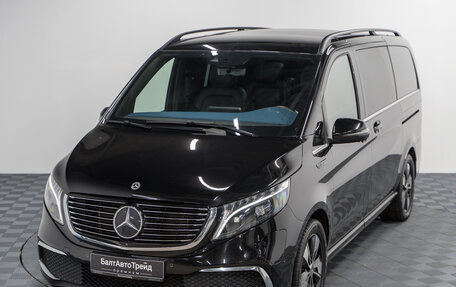 Mercedes-Benz EQV, 2022 год, 6 990 000 рублей, 38 фотография
