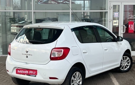 Renault Sandero II рестайлинг, 2018 год, 899 000 рублей, 2 фотография