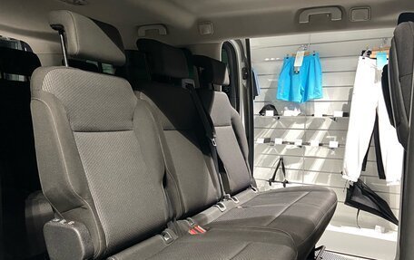 Opel Zafira Life I, 2020 год, 2 520 000 рублей, 10 фотография