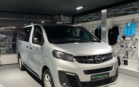 Opel Zafira Life I, 2020 год, 2 520 000 рублей, 2 фотография