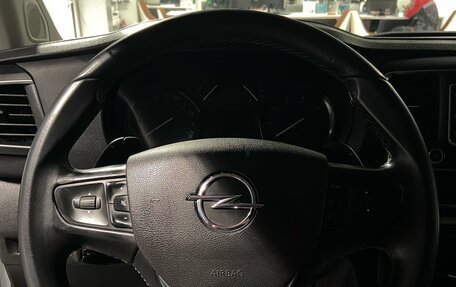 Opel Zafira Life I, 2020 год, 2 520 000 рублей, 20 фотография