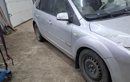 Ford Focus II рестайлинг, 2005 год, 200 000 рублей, 3 фотография