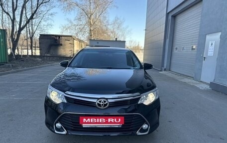 Toyota Camry, 2015 год, 2 000 000 рублей, 2 фотография