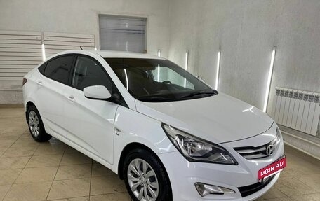 Hyundai Solaris II рестайлинг, 2015 год, 1 157 000 рублей, 2 фотография