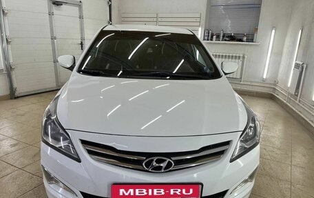 Hyundai Solaris II рестайлинг, 2015 год, 1 157 000 рублей, 6 фотография