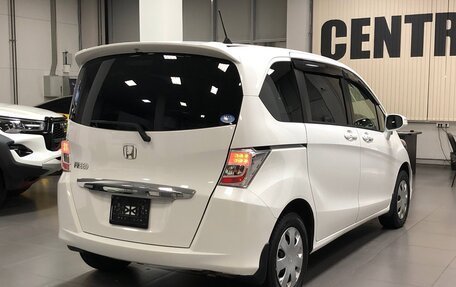 Honda Freed I, 2013 год, 1 150 000 рублей, 4 фотография