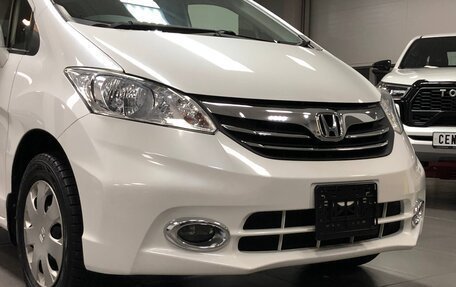 Honda Freed I, 2013 год, 1 150 000 рублей, 22 фотография