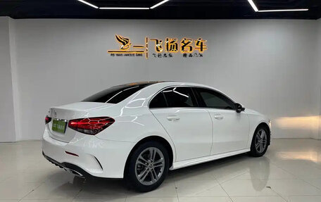 Mercedes-Benz A-Класс, 2022 год, 1 690 000 рублей, 6 фотография