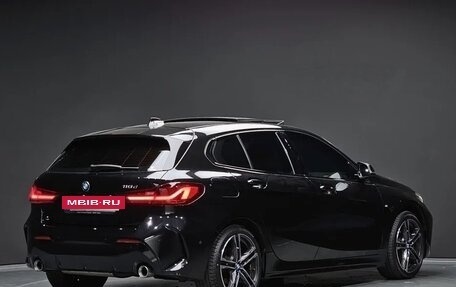 BMW 1 серия, 2021 год, 2 079 000 рублей, 2 фотография