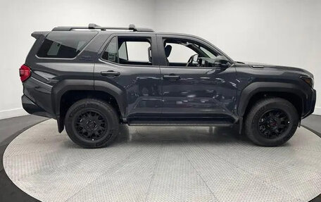 Toyota 4Runner, 2025 год, 9 000 000 рублей, 7 фотография