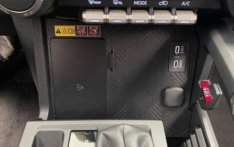 Toyota 4Runner, 2025 год, 9 000 000 рублей, 19 фотография