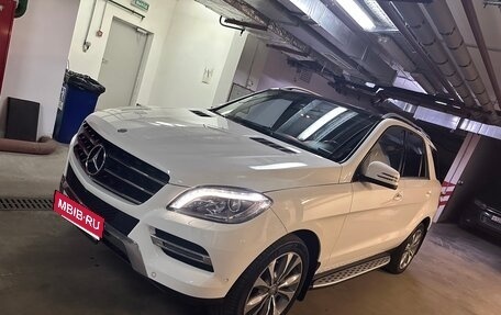 Mercedes-Benz M-Класс, 2015 год, 3 000 000 рублей, 2 фотография