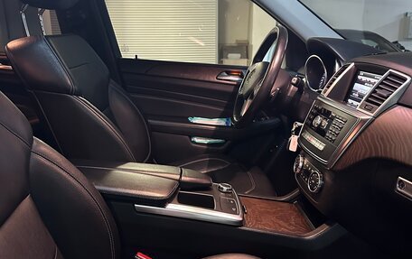 Mercedes-Benz M-Класс, 2015 год, 3 000 000 рублей, 15 фотография