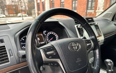 Toyota Land Cruiser Prado 150 рестайлинг 2, 2019 год, 4 714 000 рублей, 5 фотография