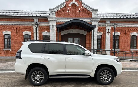 Toyota Land Cruiser Prado 150 рестайлинг 2, 2019 год, 4 714 000 рублей, 4 фотография