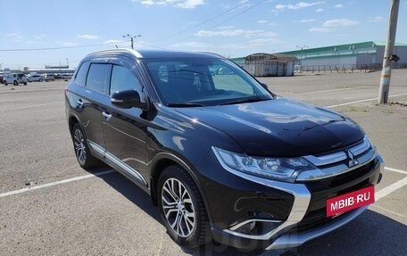 Mitsubishi Outlander III рестайлинг 3, 2015 год, 1 888 888 рублей, 5 фотография