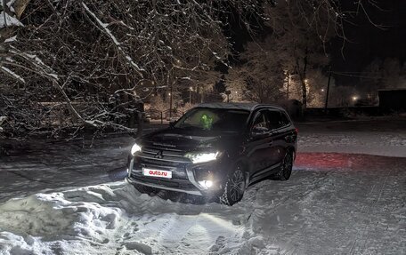 Mitsubishi Outlander III рестайлинг 3, 2015 год, 1 888 888 рублей, 7 фотография