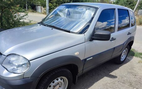 Chevrolet Niva I рестайлинг, 2014 год, 590 000 рублей, 3 фотография