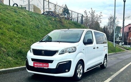 Peugeot Traveller I, 2018 год, 2 450 000 рублей, 4 фотография
