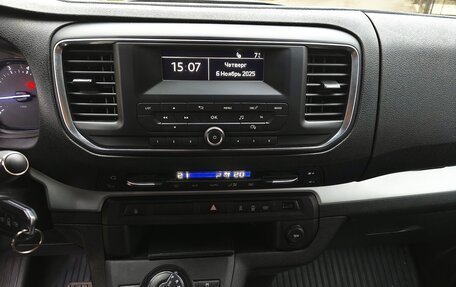 Peugeot Traveller I, 2018 год, 2 450 000 рублей, 15 фотография