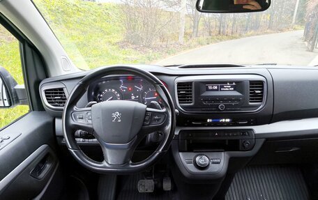 Peugeot Traveller I, 2018 год, 2 450 000 рублей, 17 фотография