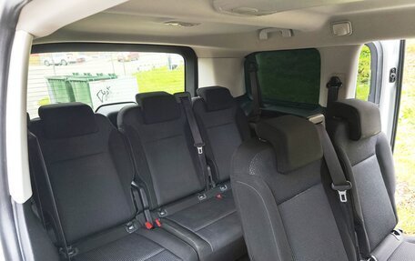 Peugeot Traveller I, 2018 год, 2 450 000 рублей, 21 фотография