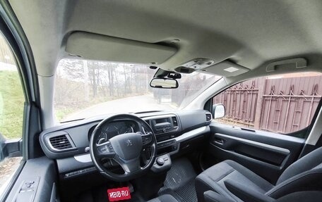 Peugeot Traveller I, 2018 год, 2 450 000 рублей, 16 фотография