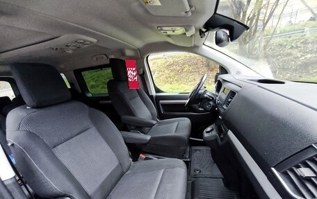 Peugeot Traveller I, 2018 год, 2 450 000 рублей, 20 фотография