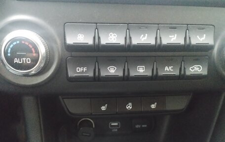 KIA Sportage IV рестайлинг, 2019 год, 2 000 000 рублей, 7 фотография