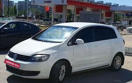 Volkswagen Golf Plus II, 2013 год, 800 000 рублей, 3 фотография