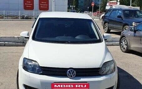 Volkswagen Golf Plus II, 2013 год, 800 000 рублей, 2 фотография