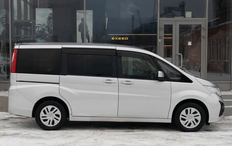 Honda Stepwgn IV, 2019 год, 1 870 000 рублей, 4 фотография