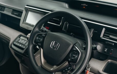 Honda Stepwgn IV, 2019 год, 1 870 000 рублей, 11 фотография