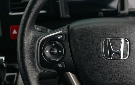 Honda Stepwgn IV, 2019 год, 1 870 000 рублей, 12 фотография