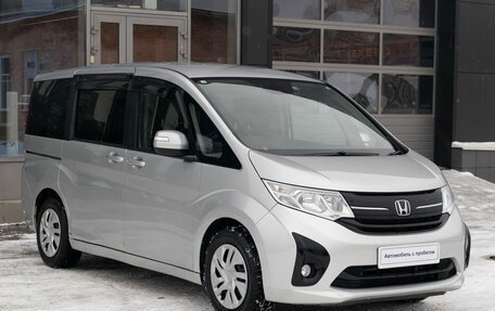 Honda Stepwgn IV, 2019 год, 1 870 000 рублей, 3 фотография