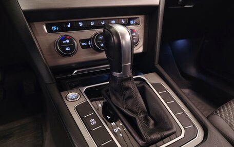 Volkswagen Passat B8 рестайлинг, 2017 год, 1 682 000 рублей, 11 фотография