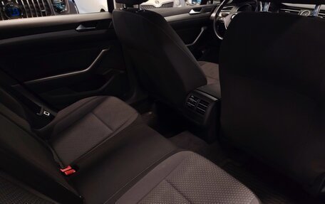 Volkswagen Passat B8 рестайлинг, 2017 год, 1 682 000 рублей, 8 фотография