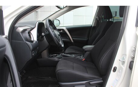 Toyota RAV4, 2016 год, 2 110 000 рублей, 13 фотография