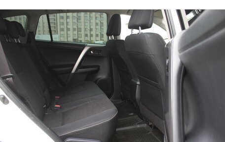 Toyota RAV4, 2016 год, 2 110 000 рублей, 17 фотография