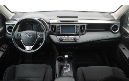Toyota RAV4, 2016 год, 2 110 000 рублей, 18 фотография