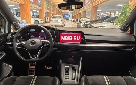 Volkswagen Golf VIII, 2022 год, 1 939 001 рублей, 15 фотография